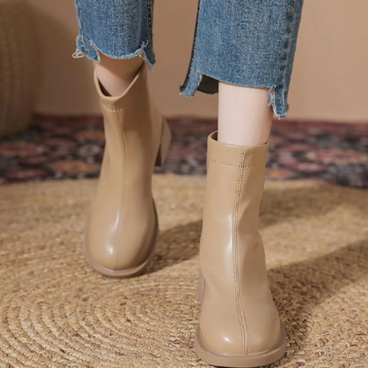 Inverno Tacchi medi Delle Donne Chelsea Stivali Alla Caviglia Scarpe Grosse 2023 Nuovi Stivali Gladiatore Vestito Alla Moda Punk